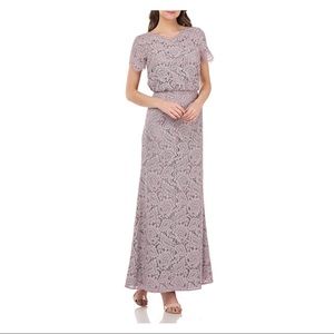 Elegant Lace Maxi Dress in Lavender